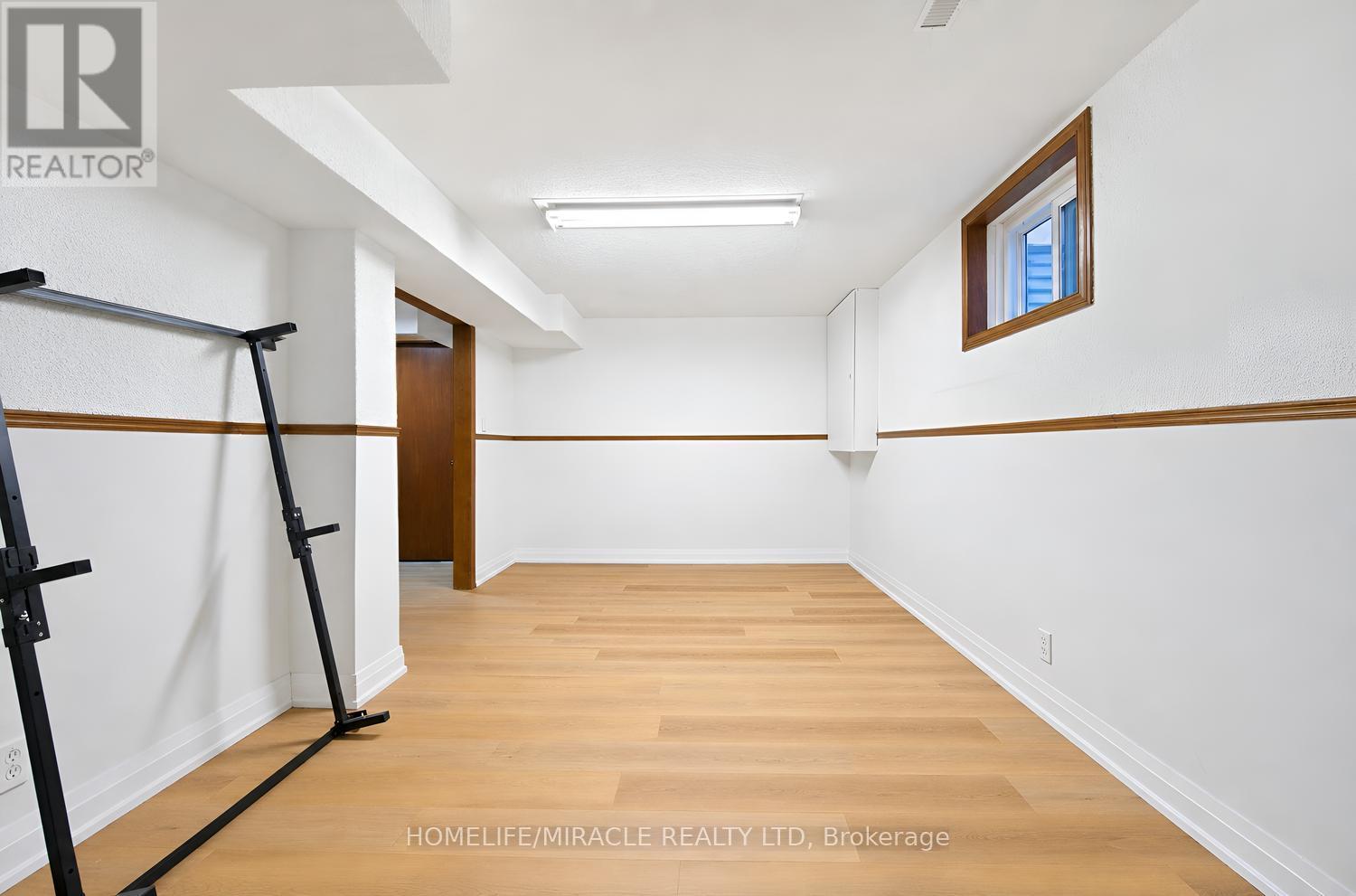 8 Loire Court, Toronto, Ontario  M9V 4Z7 - Photo 44 - W13833062