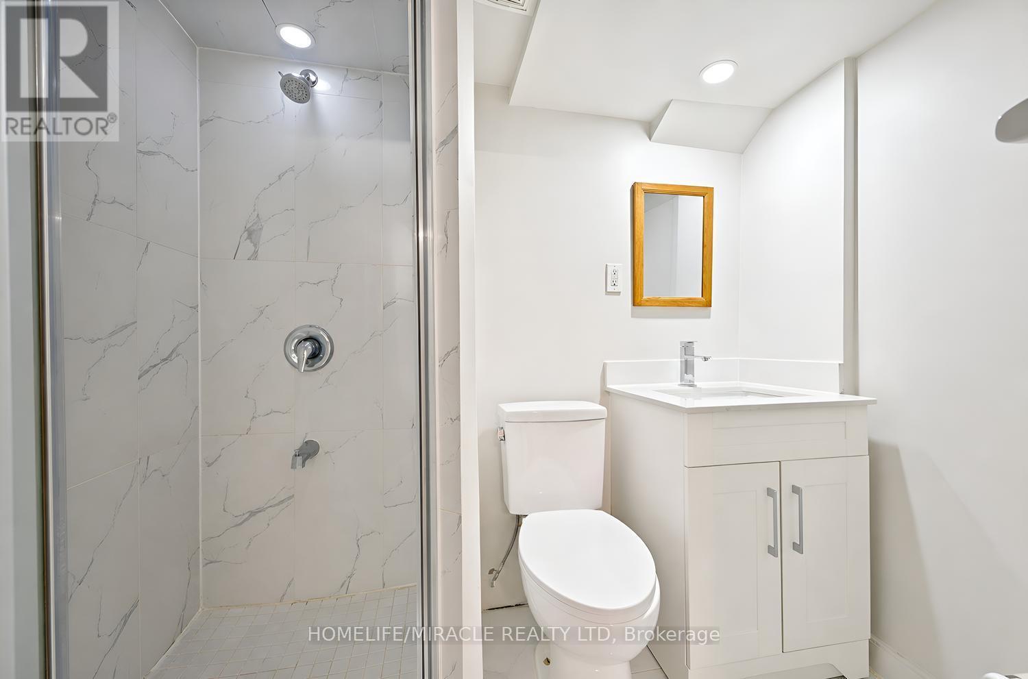 8 Loire Court, Toronto, Ontario  M9V 4Z7 - Photo 45 - W13833062