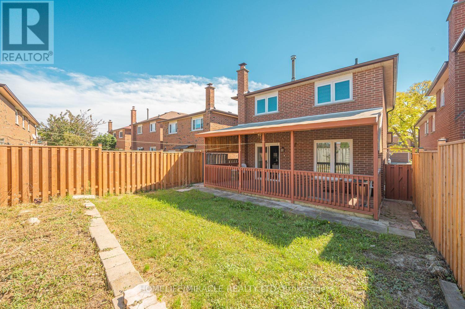 8 Loire Court, Toronto, Ontario  M9V 4Z7 - Photo 47 - W13833062