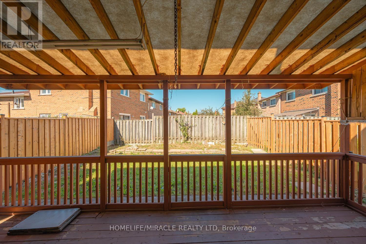 8 Loire Court, Toronto, Ontario  M9V 4Z7 - Photo 49 - W13833062