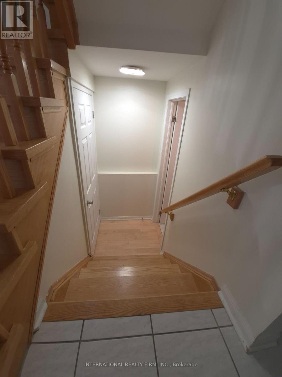 2588 Valleyridge Drive, Oakville, Ontario  L6M 5H5 - Photo 20 - W13833066