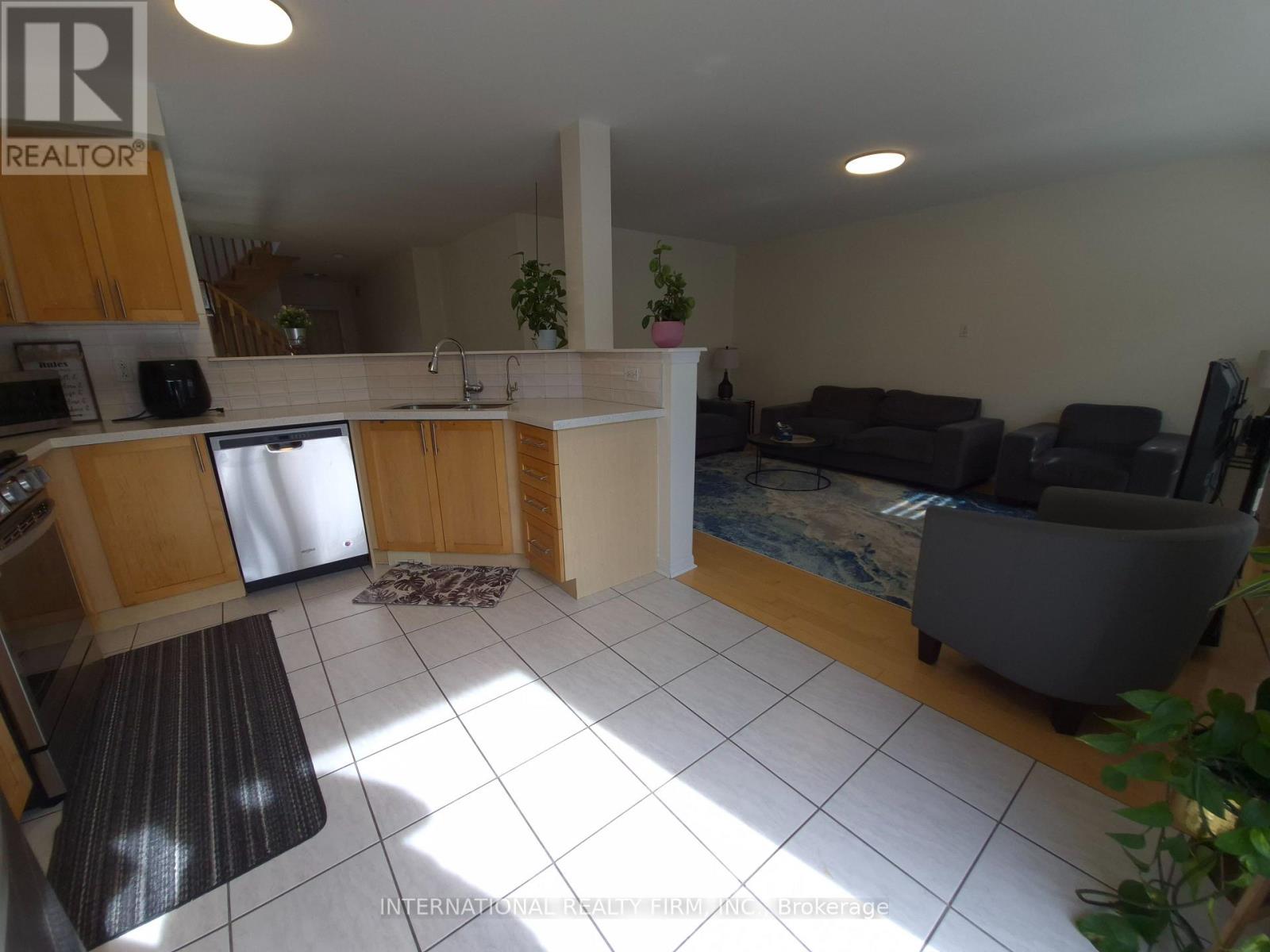2588 Valleyridge Drive, Oakville, Ontario  L6M 5H5 - Photo 6 - W13833066