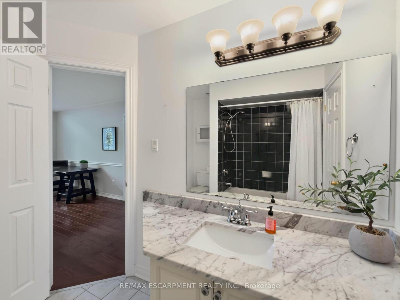 74 Davidson Boulevard, Hamilton, Ontario  L9H 6Y1 - Photo 25 - X13833078