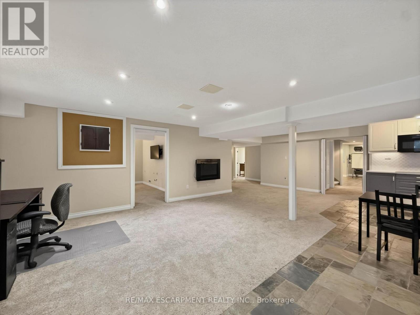 74 Davidson Boulevard, Hamilton, Ontario  L9H 6Y1 - Photo 35 - X13833078