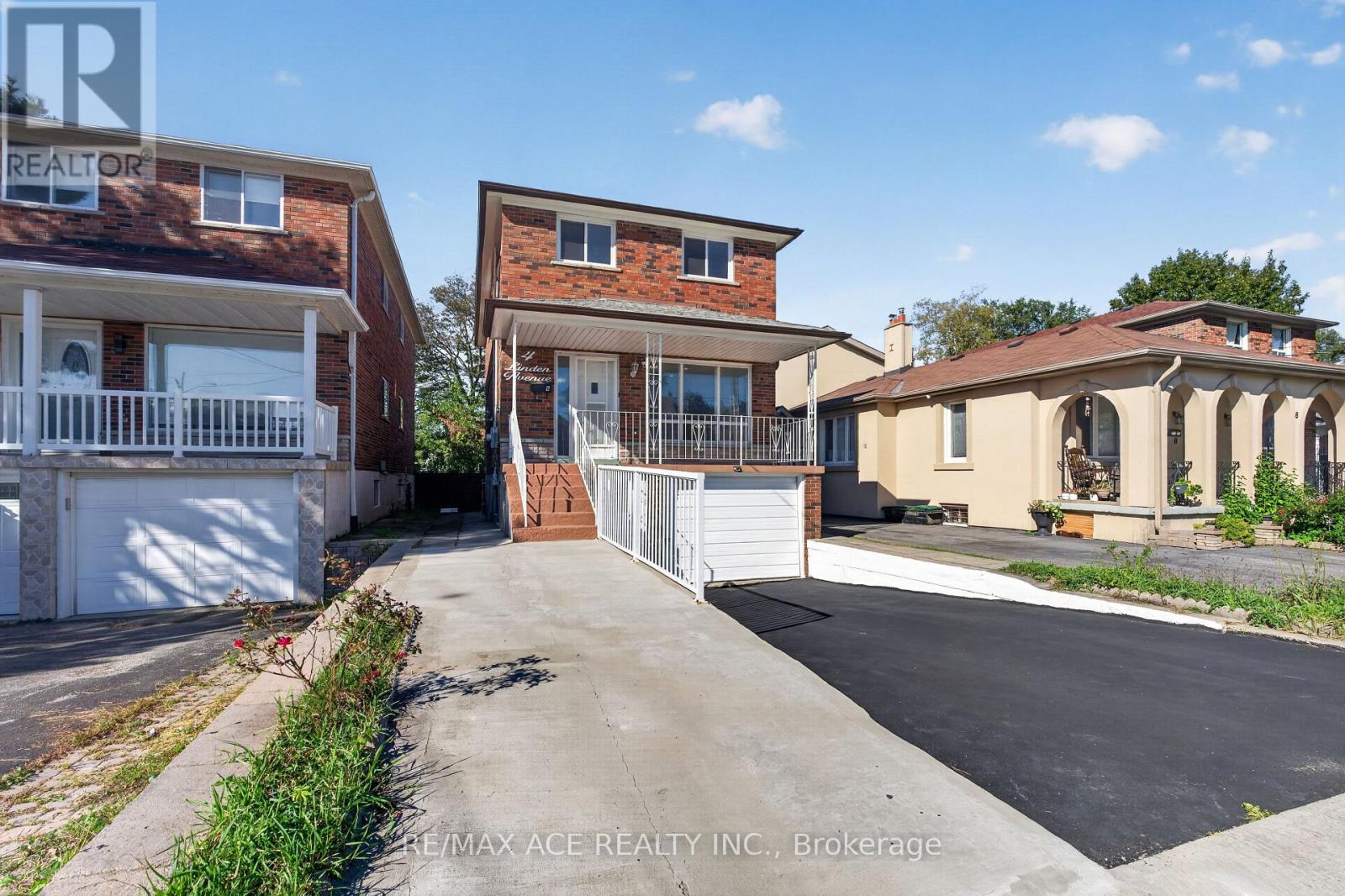 4 Linden Avenue, Toronto, Ontario  M1K 3H5 - Photo 2 - E13826420