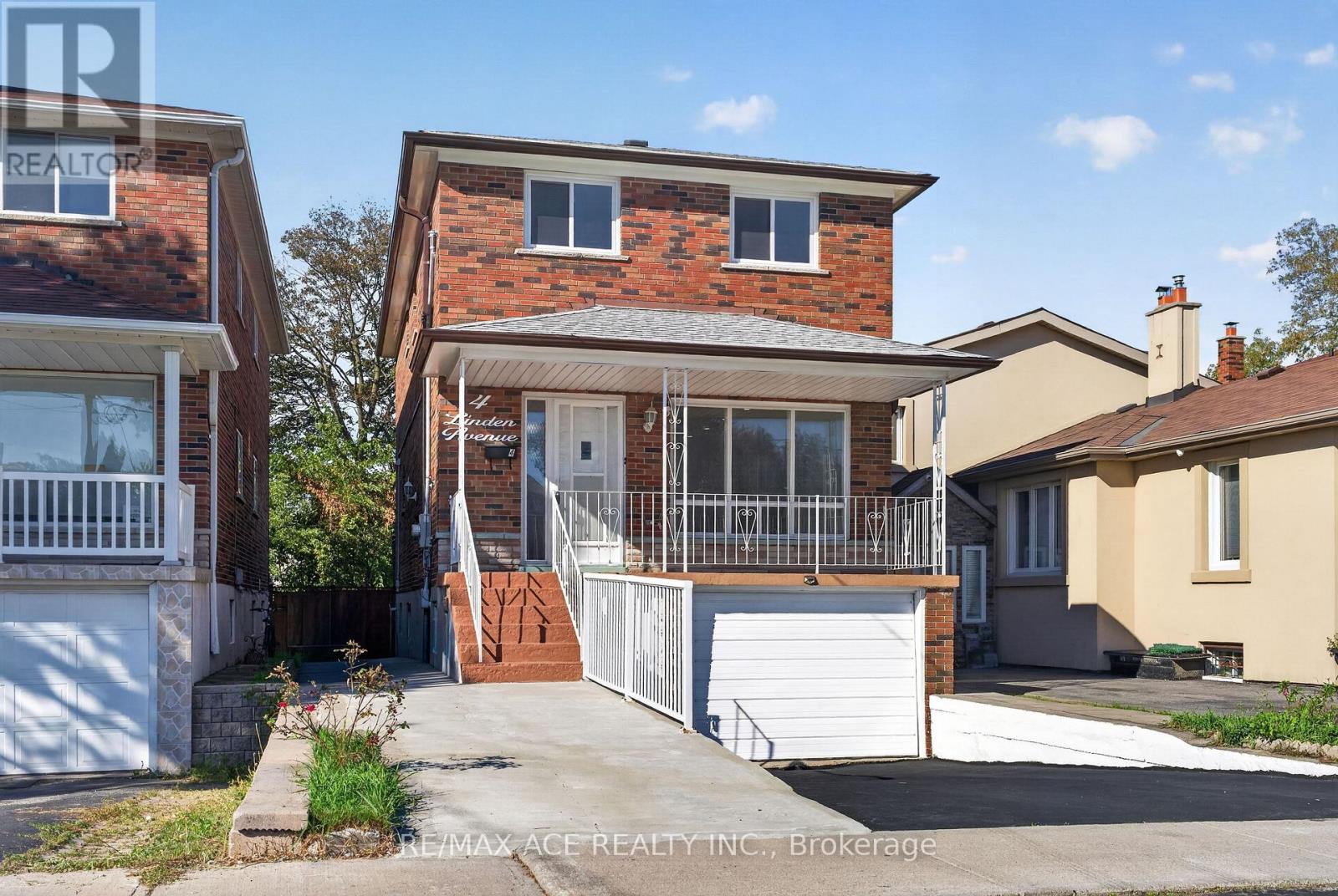 4 Linden Avenue, Toronto, Ontario  M1K 3H5 - Photo 3 - E13826420