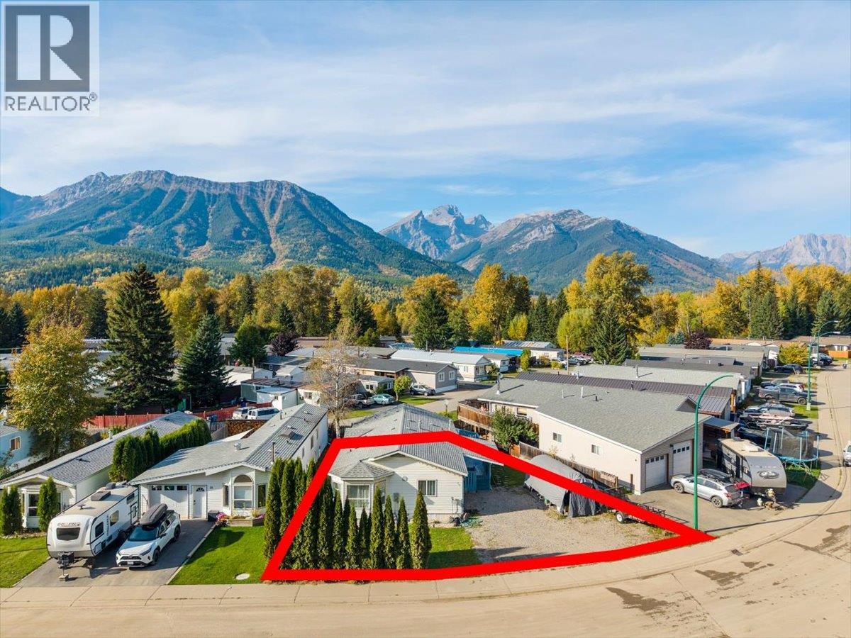 35 Slalom Drive, Fernie, British Columbia  V0B 1M4 - Photo 2 - 10401540