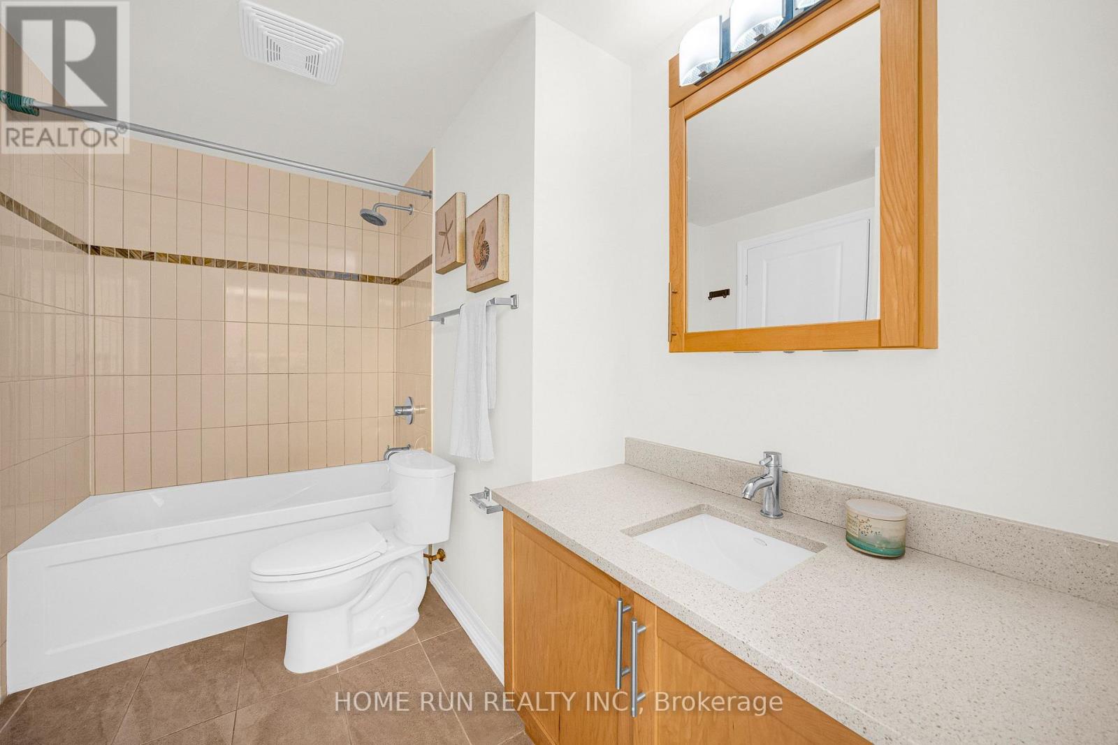 1906 - 242 Rideau Street, Ottawa, Ontario K1N 0B7 - Photo 13 - X13833100