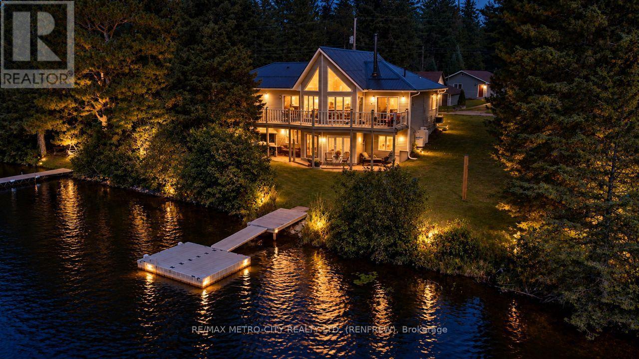 144 Flying Club Road, Greater Madawaska, Ontario