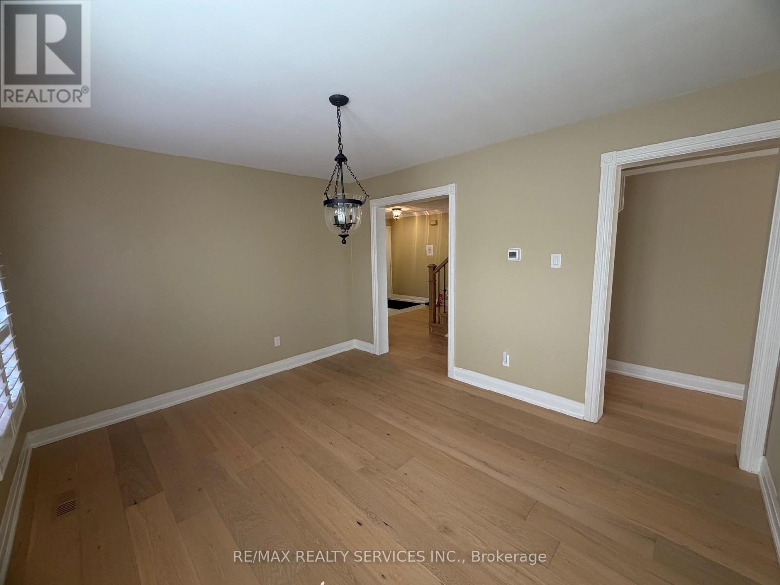 23 Newbury Crescent, Brampton, Ontario  L6S 5M3 - Photo 11 - W13831662