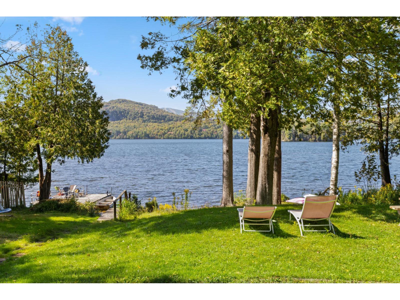 293-297 Ch. du Tour-du-Lac Lac-Supérieur Quebec Canada J0T1P0 4