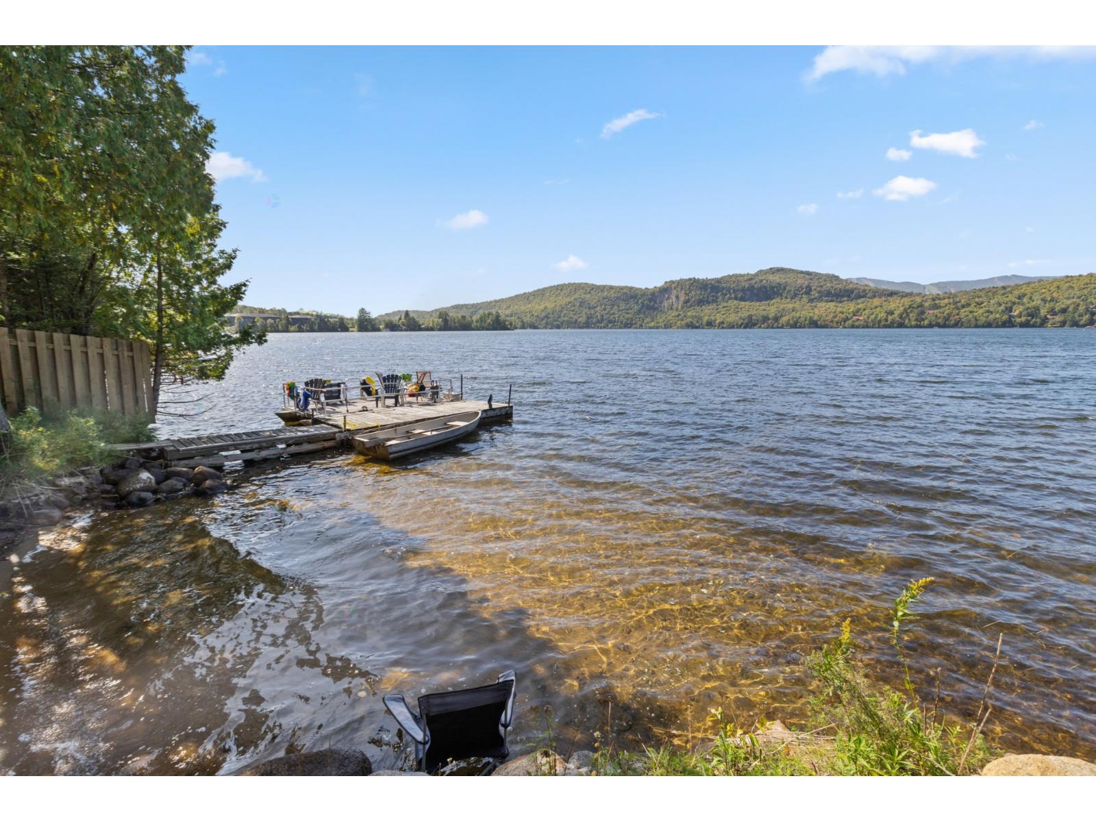 293-297 Ch. du Tour-du-Lac Lac-Supérieur Quebec Canada J0T1P0 5