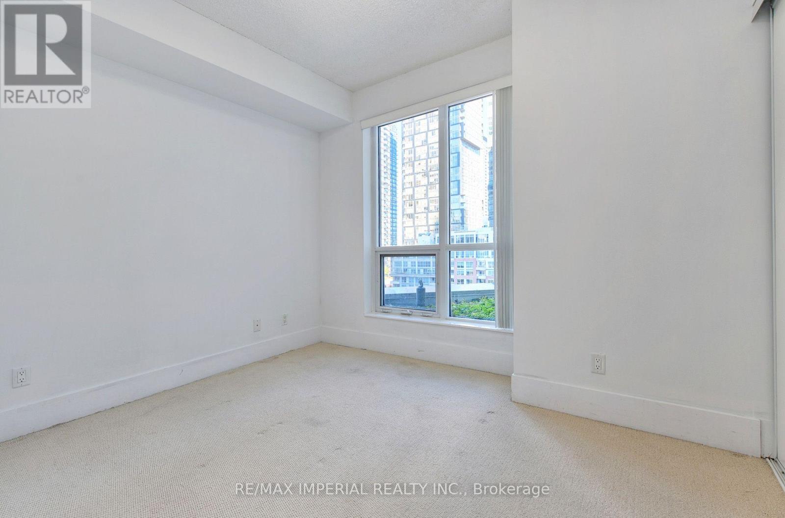 1605 - 300 Front Street W, Toronto, Ontario  M5V 0E9 - Photo 10 - C13833106