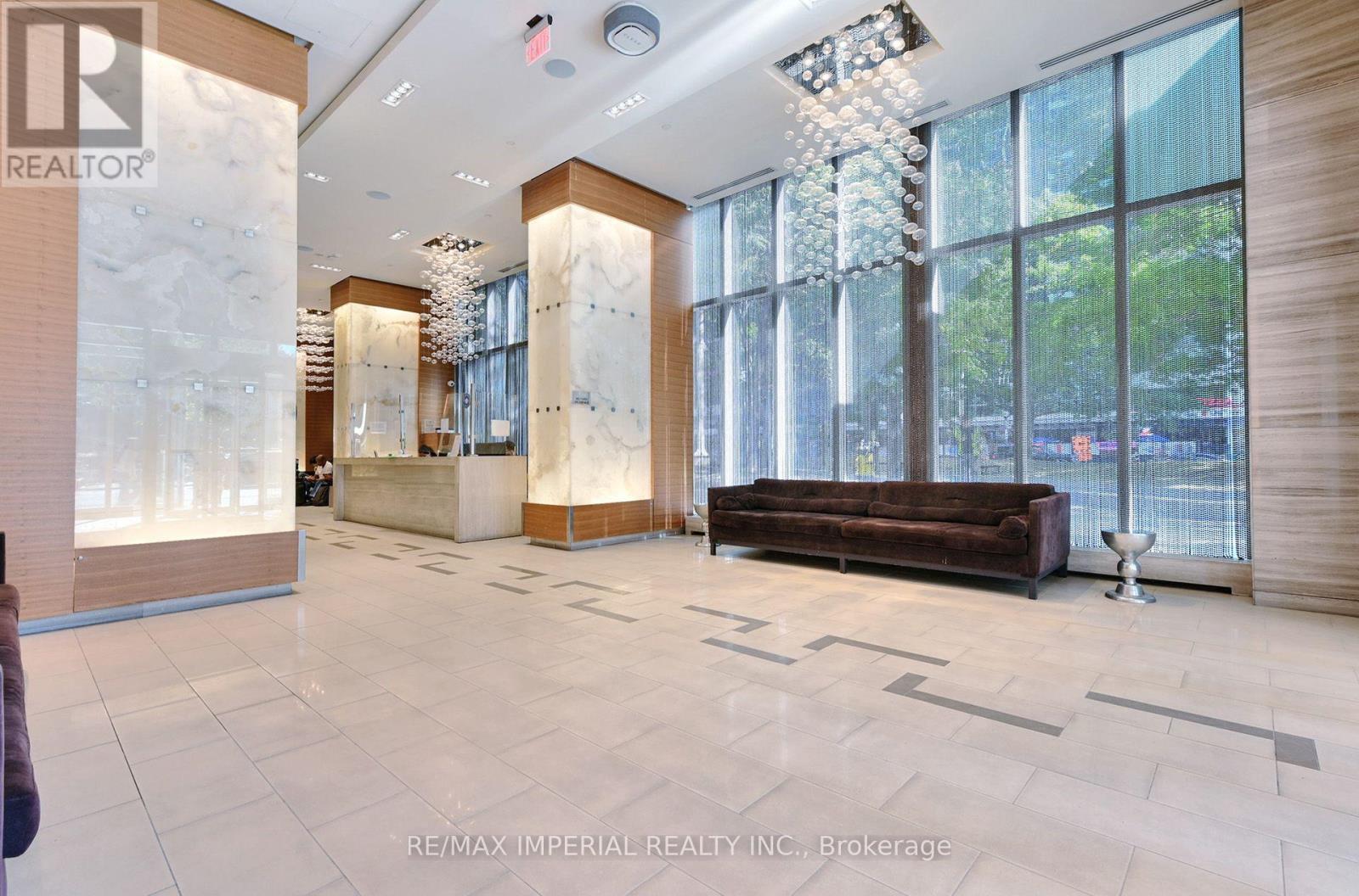 1605 - 300 Front Street W, Toronto, Ontario  M5V 0E9 - Photo 18 - C13833106