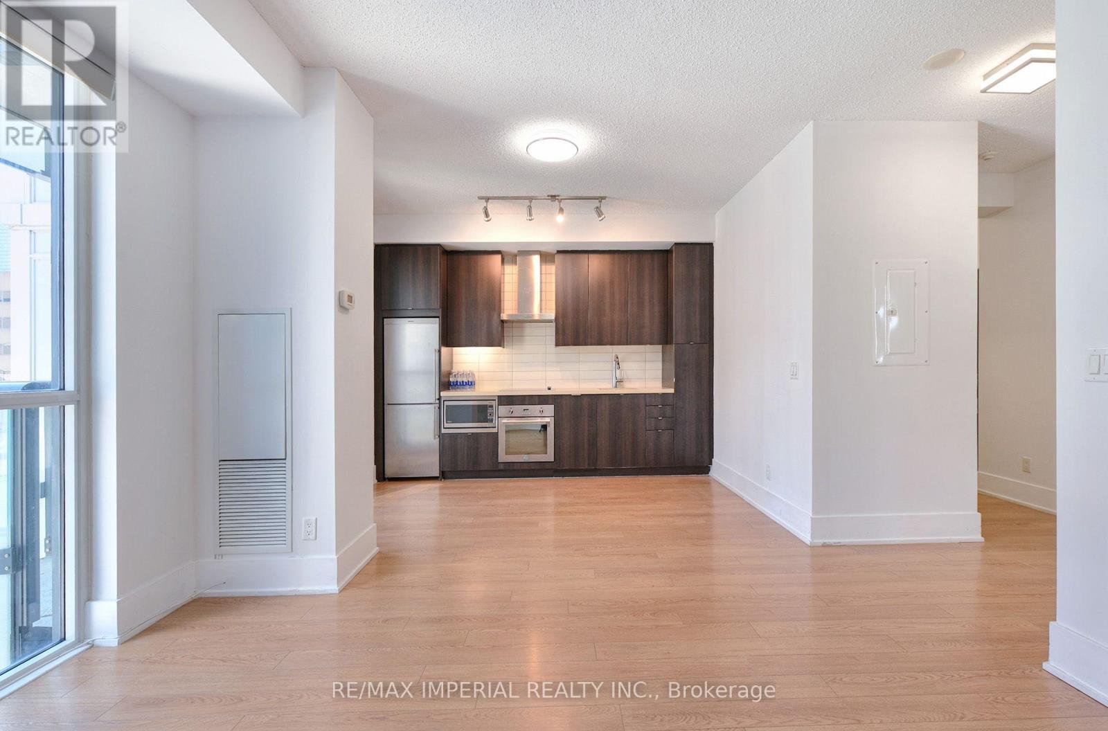 1605 - 300 Front Street W, Toronto, Ontario  M5V 0E9 - Photo 5 - C13833106