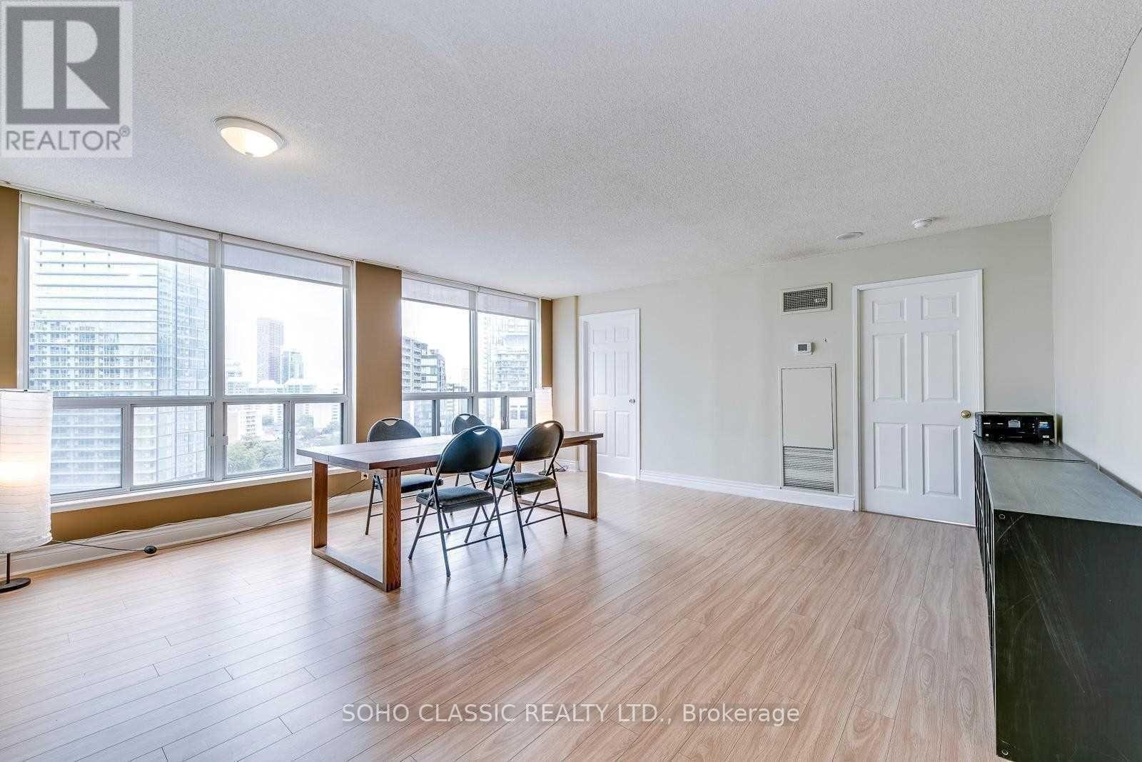 1811 - 24 Wellesley Street W, Toronto, Ontario M4Y 2X6 - Photo 14 - C13833110