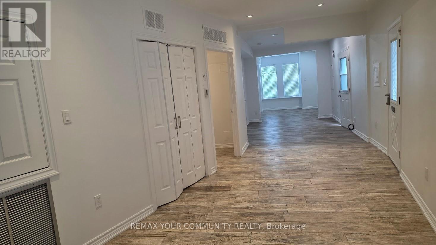 10 Centre Street, Markham, Ontario  L3P 2N8 - Photo 4 - N13833132