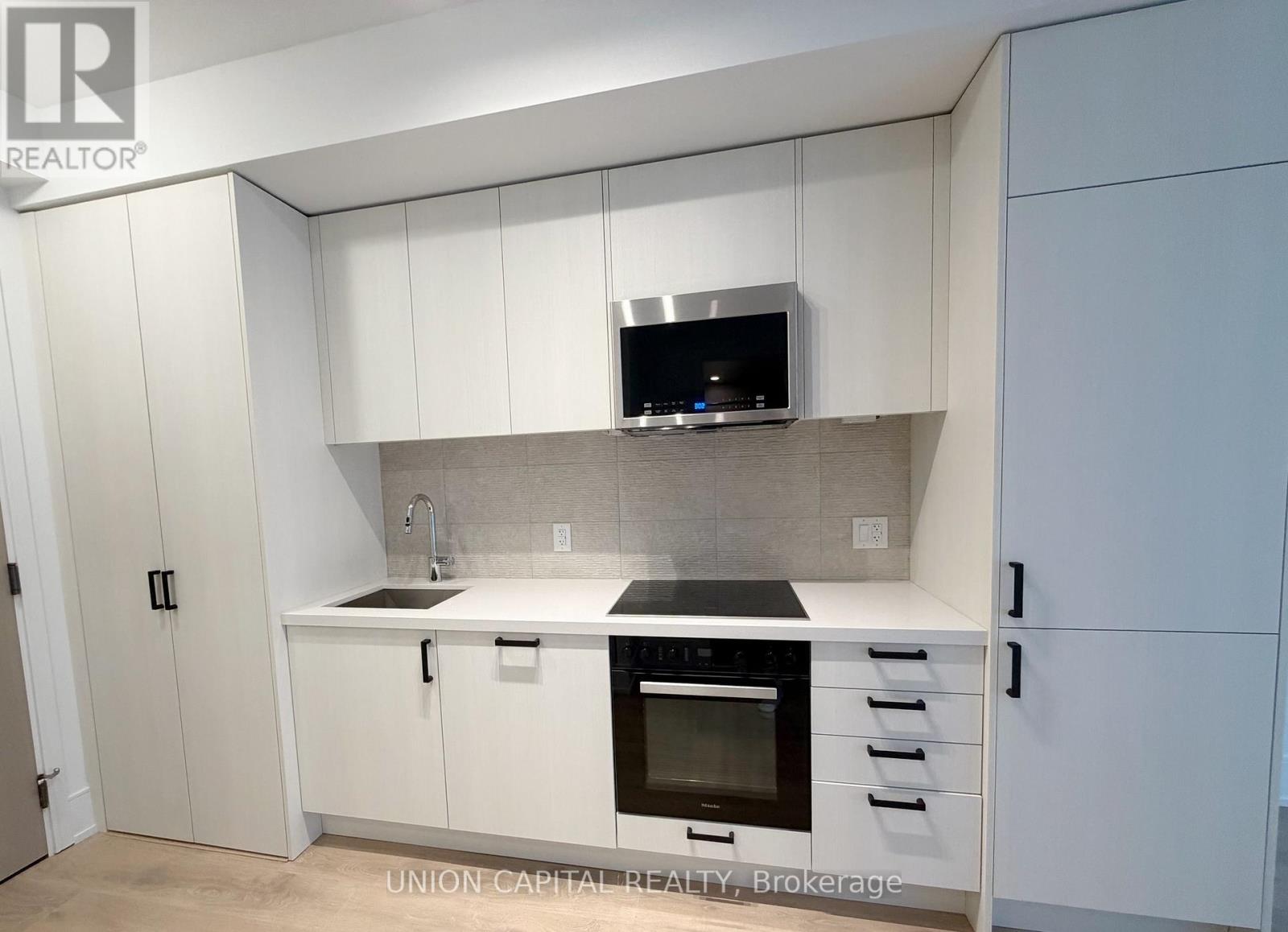 305 - 2450 Bloor Street, Toronto, Ontario  M6S 0A9 - Photo 5 - W13833116