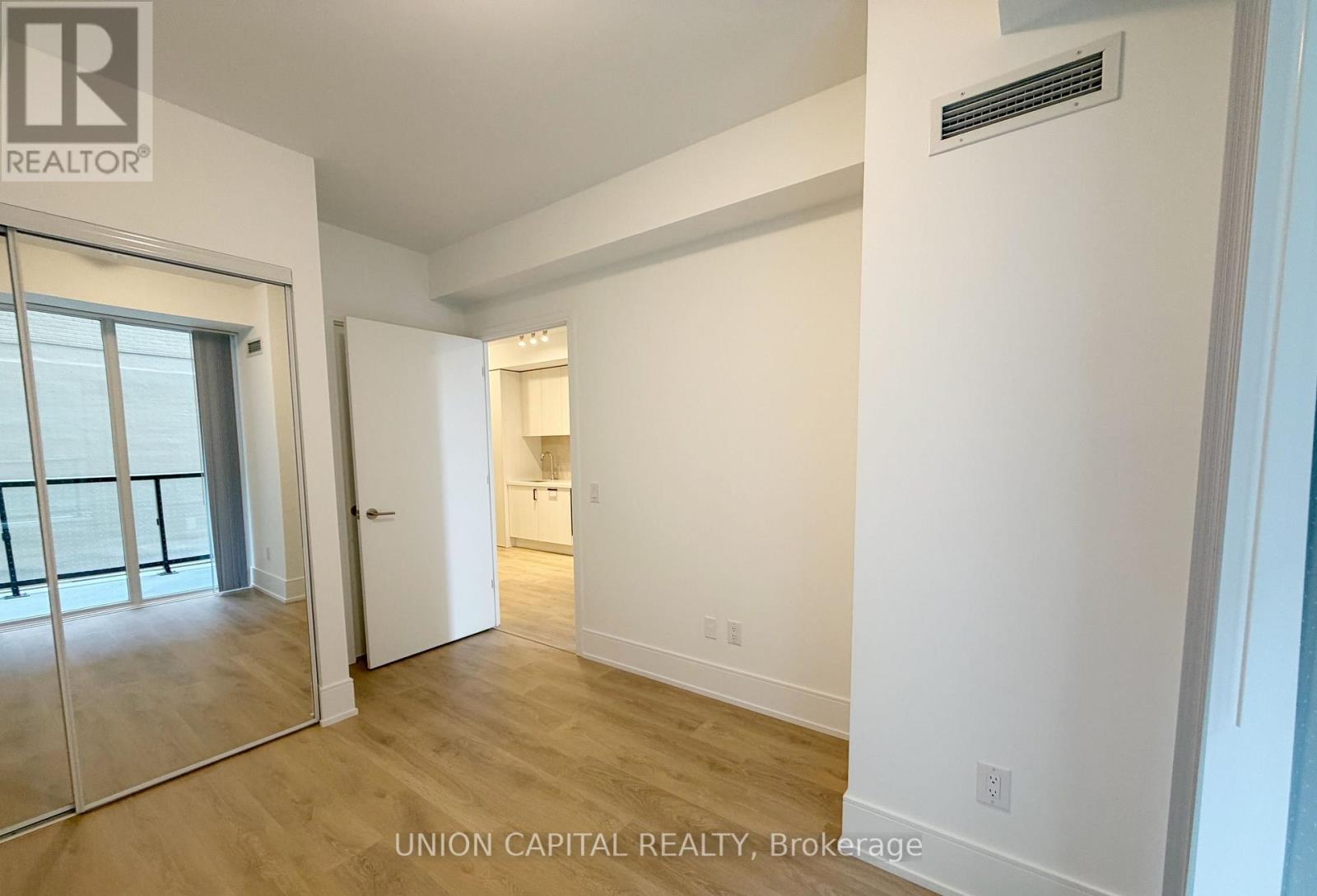 305 - 2450 Bloor Street, Toronto, Ontario  M6S 0A9 - Photo 9 - W13833116