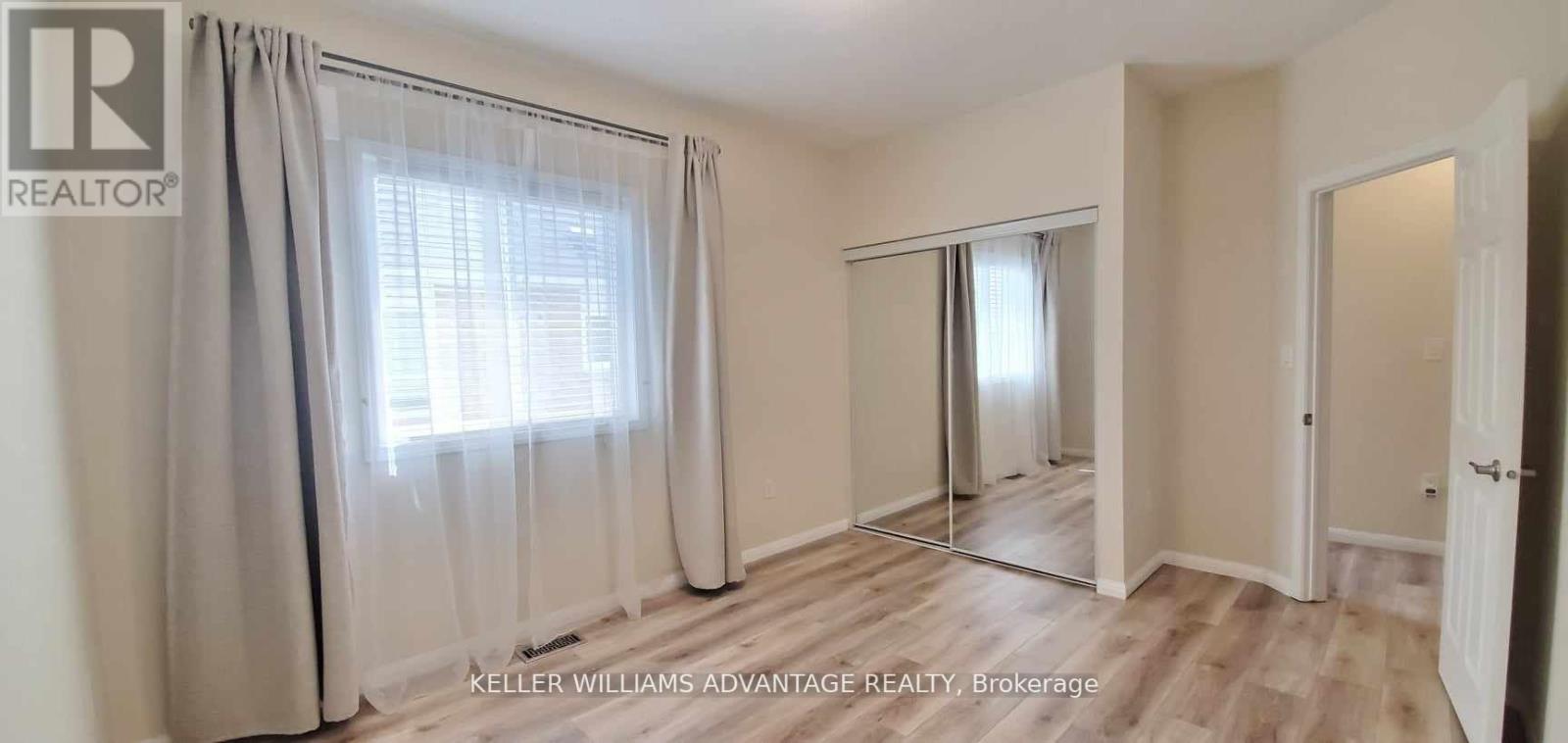 3827 Janice Drive, Mississauga, Ontario  L5M 7Y6 - Photo 9 - W13833122