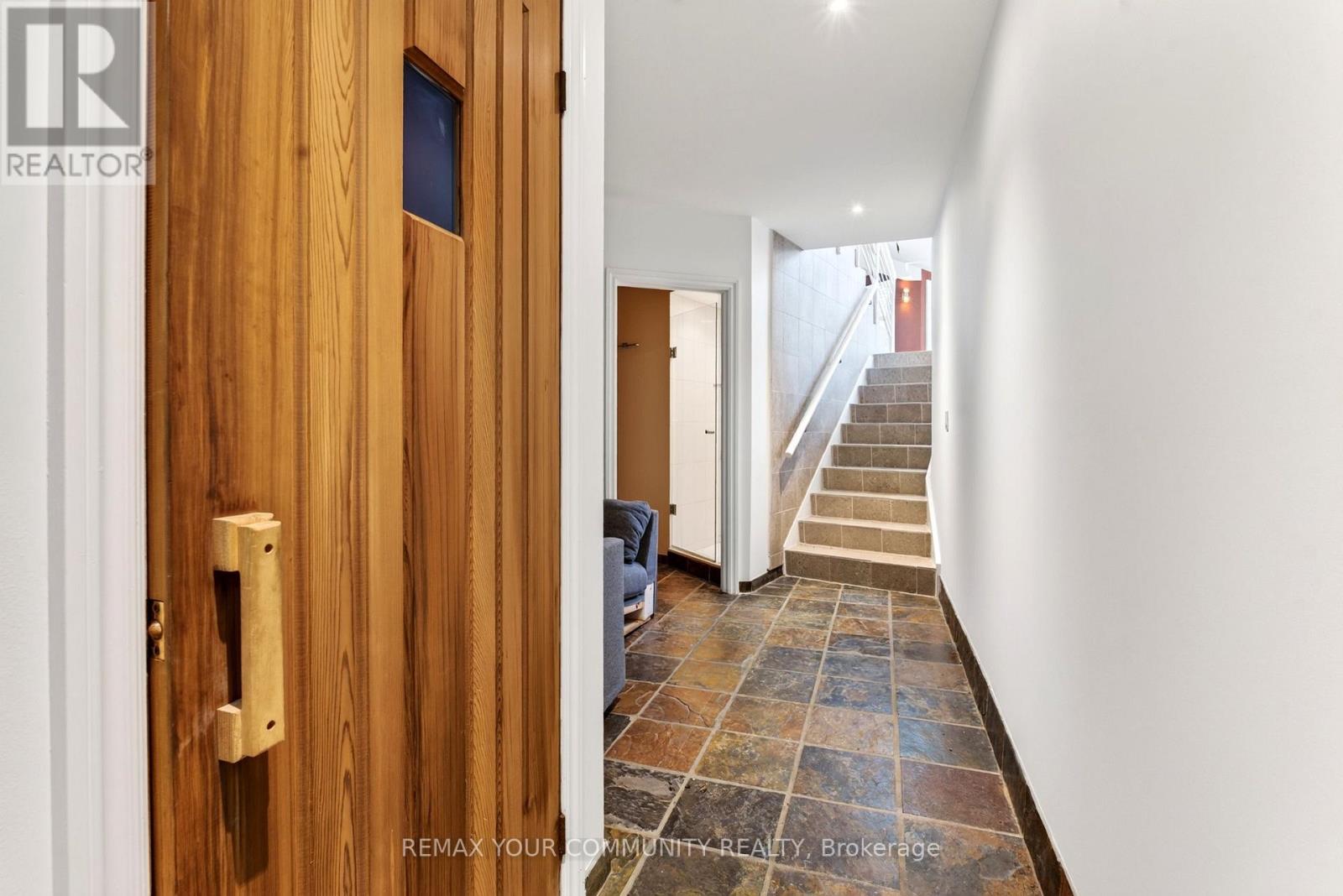 76 Silver Fox Place, Vaughan, Ontario  L6A 1G2 - Photo 39 - N13752768