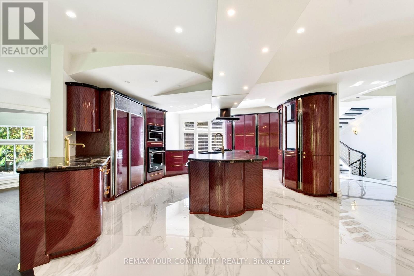 76 Silver Fox Place, Vaughan, Ontario  L6A 1G2 - Photo 7 - N13752768