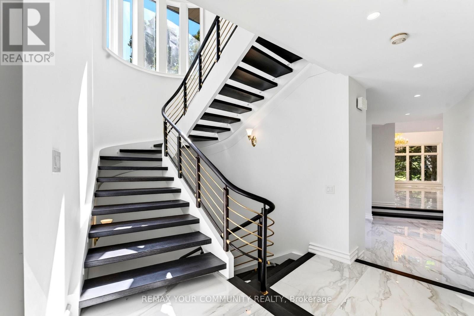 76 Silver Fox Place, Vaughan, Ontario  L6A 1G2 - Photo 8 - N13752768