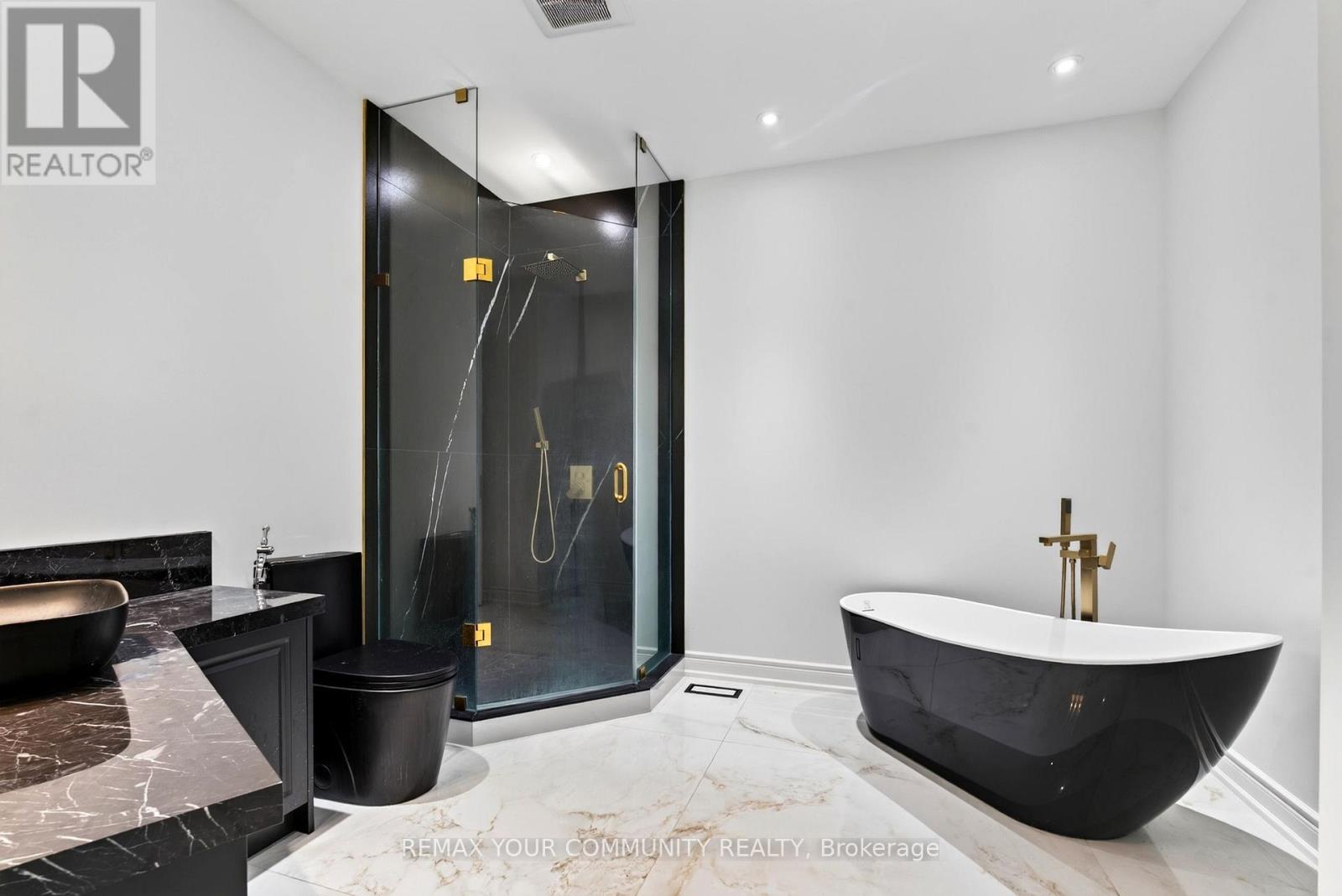76 Silver Fox Place, Vaughan, Ontario  L6A 1G2 - Photo 30 - N13752768