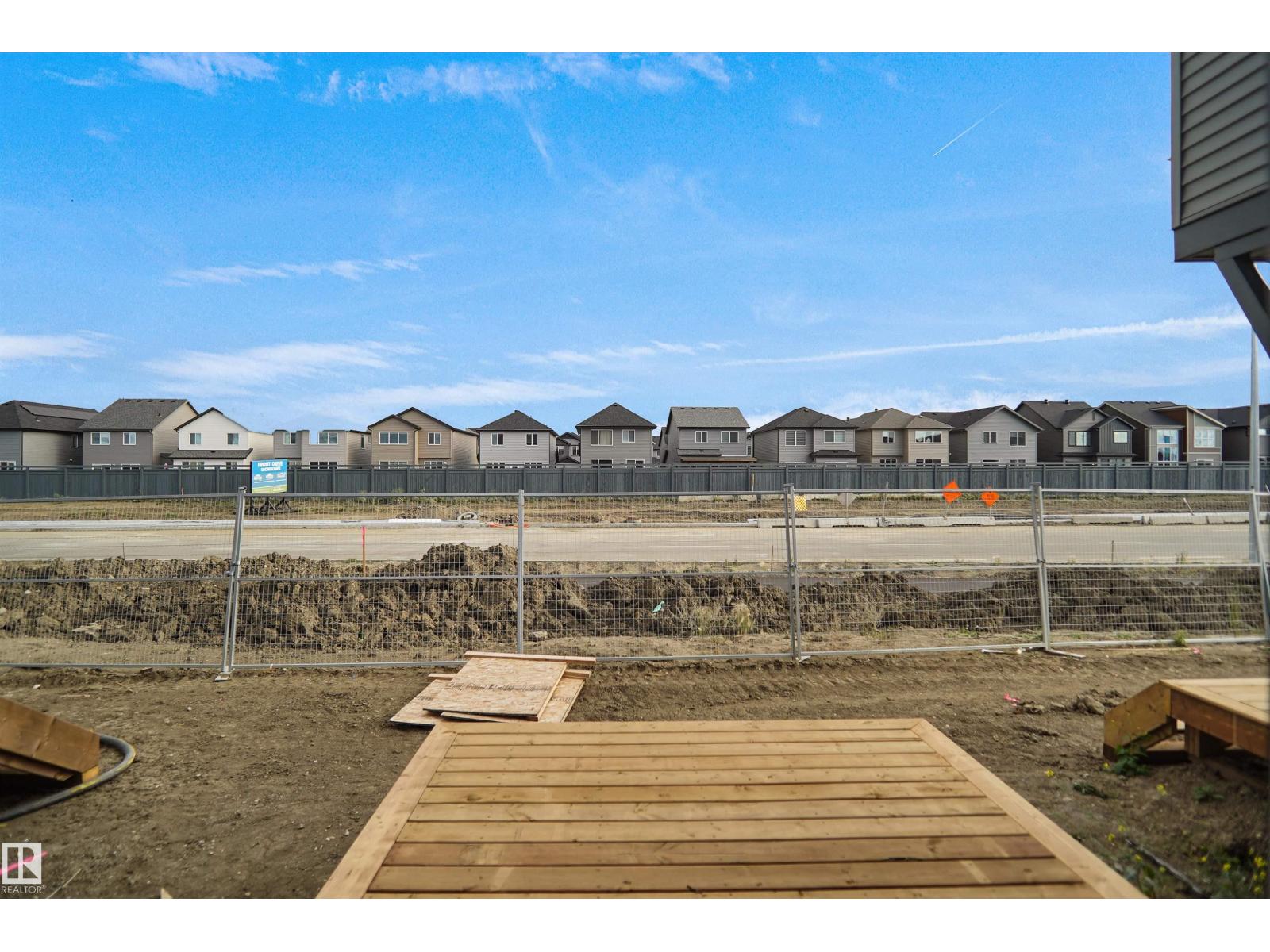 #74 3705 141 ST SW