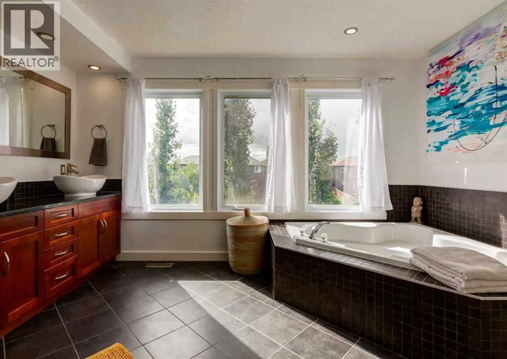 237 Luxstone Green SW