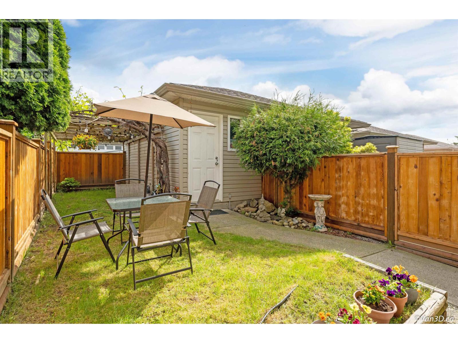 5422 Norfolk Street, Burnaby, British Columbia  V5G 1G2 - Photo 15 - R3169924