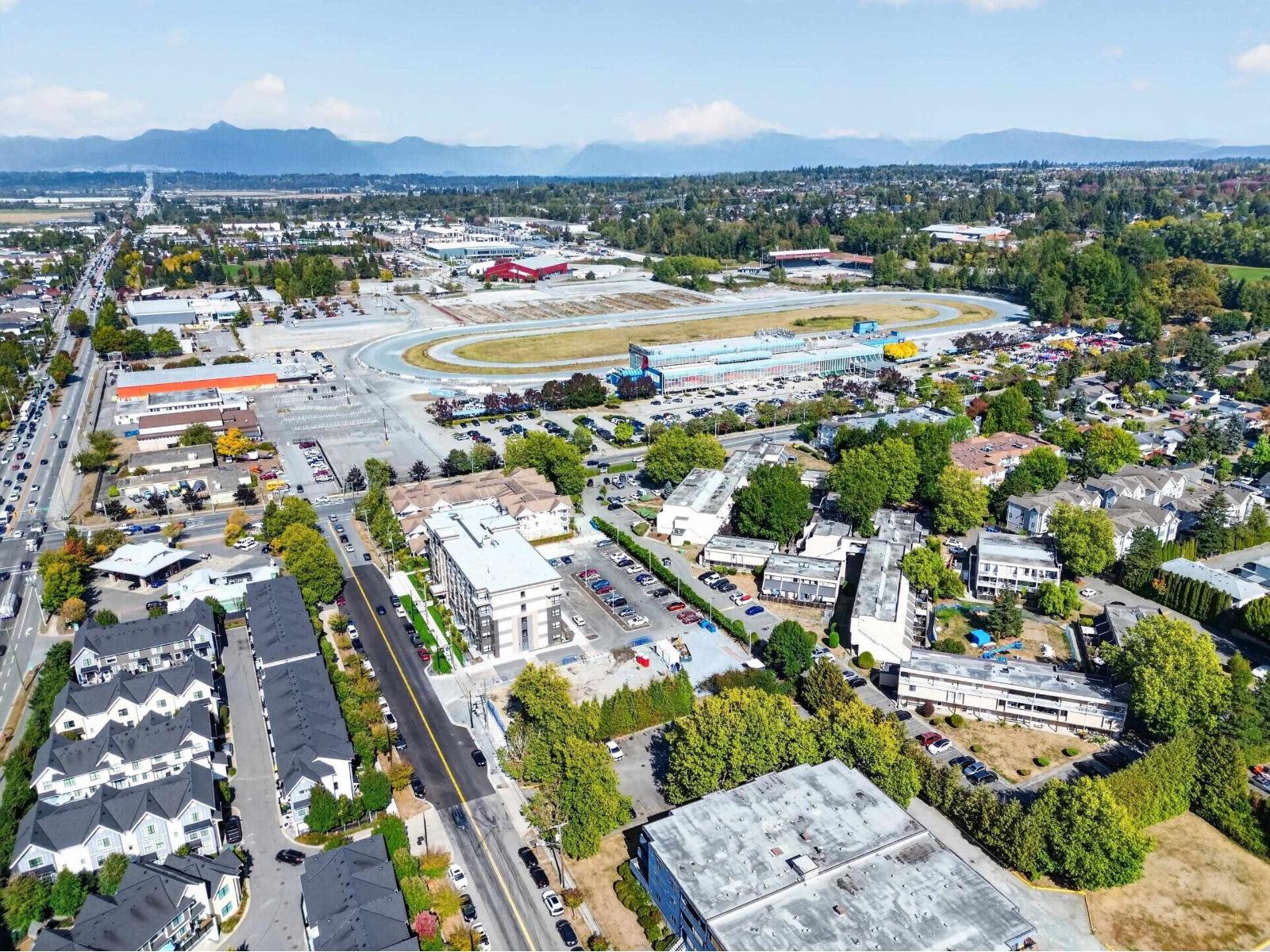 307 5906 176a Street, Surrey, British Columbia  V3S 4H7 - Photo 17 - R3168043