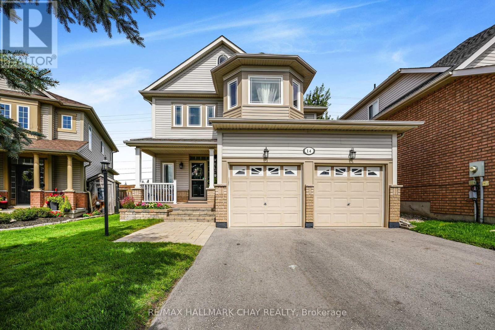 14 Strathmore Place, Barrie, Ontario  L4N 0K1 - Photo 2 - S13759374