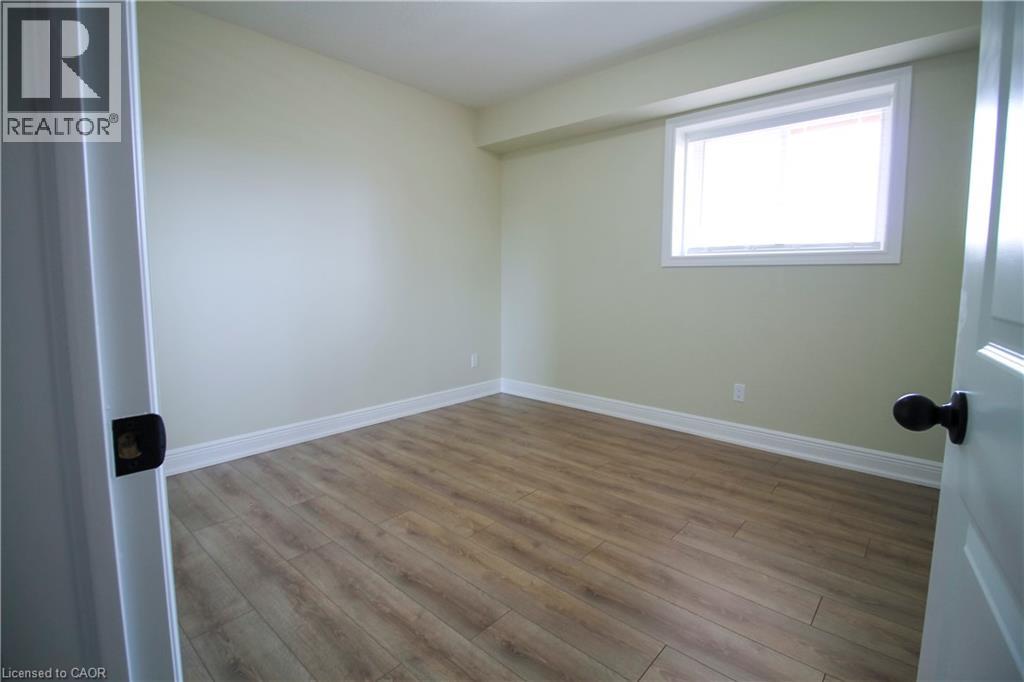 1395 Bleams Road Unit# 8, Kitchener, Ontario  N2E 3X7 - Photo 4 - 40854018