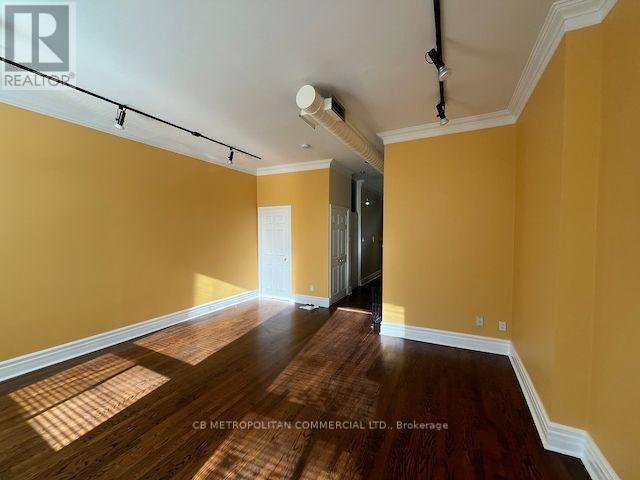 401 Spadina Avenue, Toronto, Ontario  M5T 2G6 - Photo 14 - C13833158