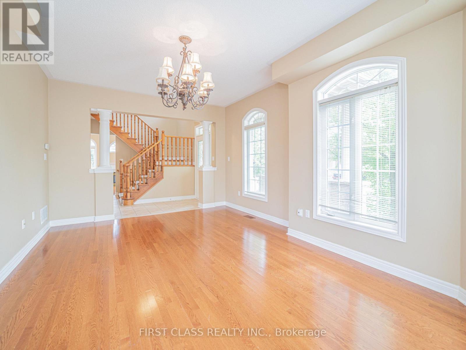 2507 Nichols Drive, Oakville, Ontario  L6H 7A4 - Photo 12 - W13833148