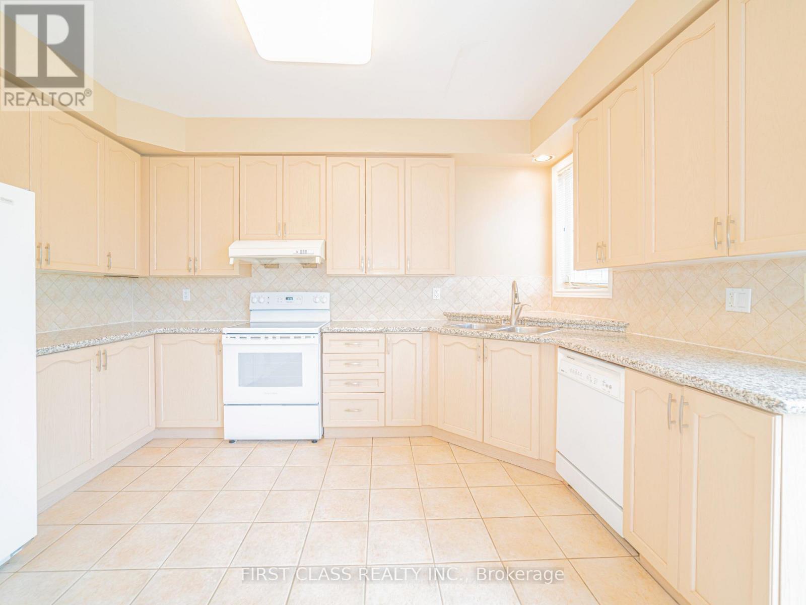2507 Nichols Drive, Oakville, Ontario  L6H 7A4 - Photo 5 - W13833148