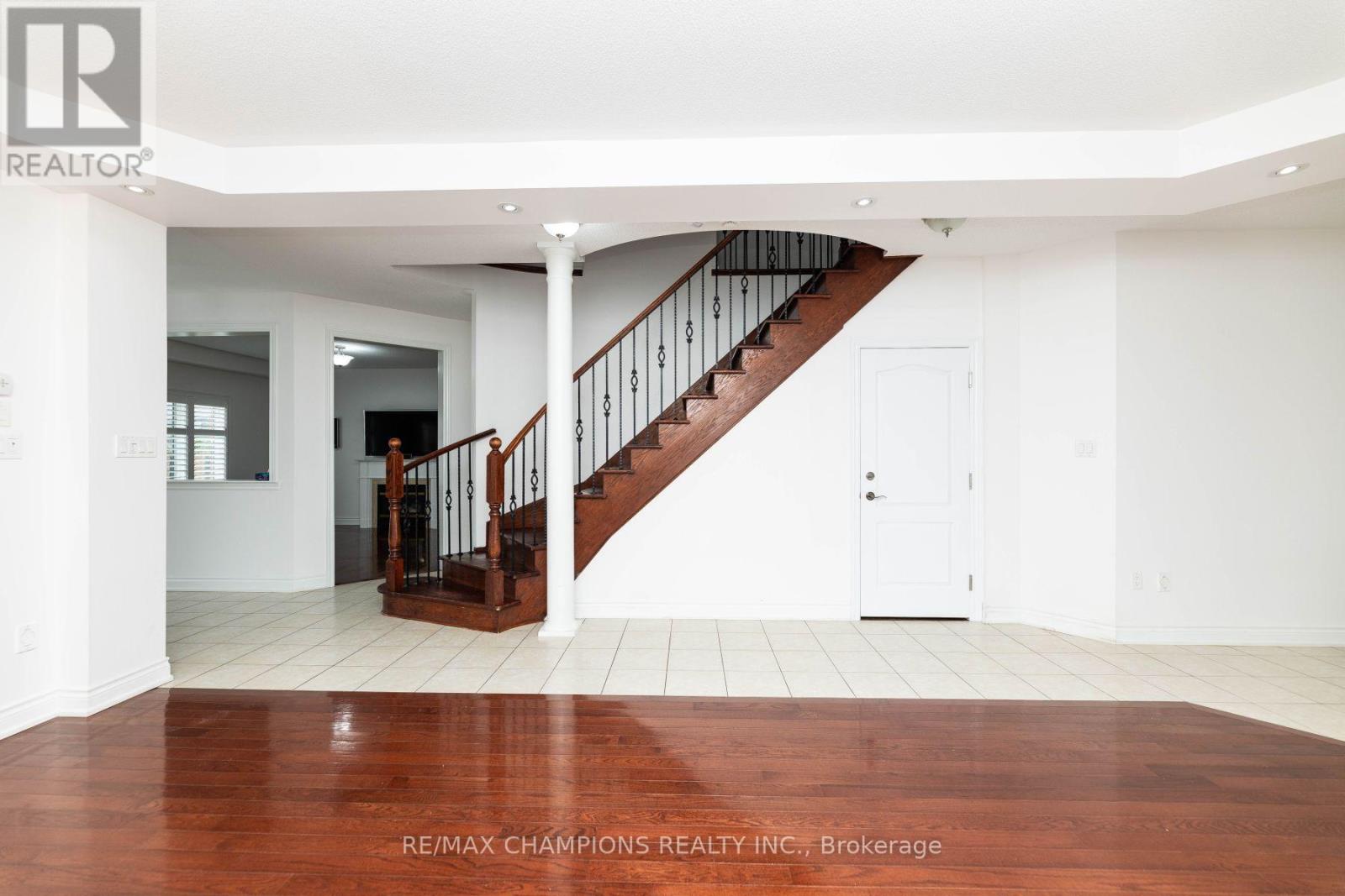 Upper - 89 Bayhampton Drive, Brampton, Ontario  L6P 3A8 - Photo 27 - W13833152