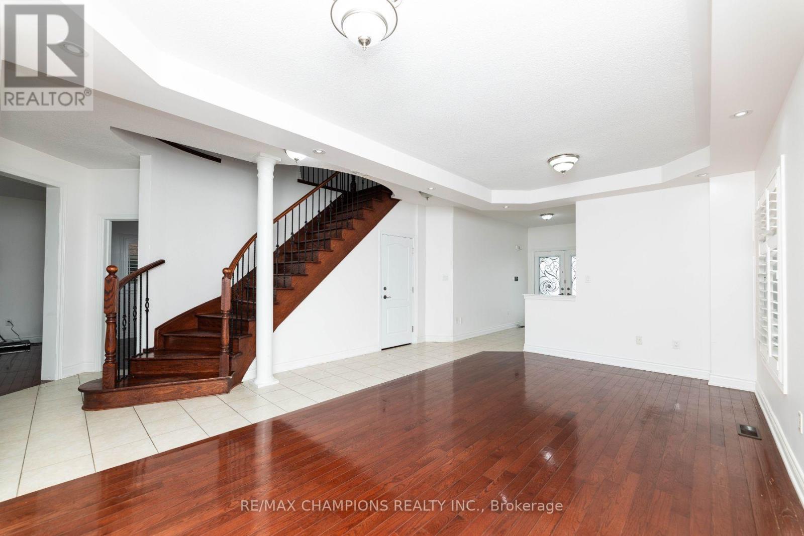 Upper - 89 Bayhampton Drive, Brampton, Ontario  L6P 3A8 - Photo 28 - W13833152