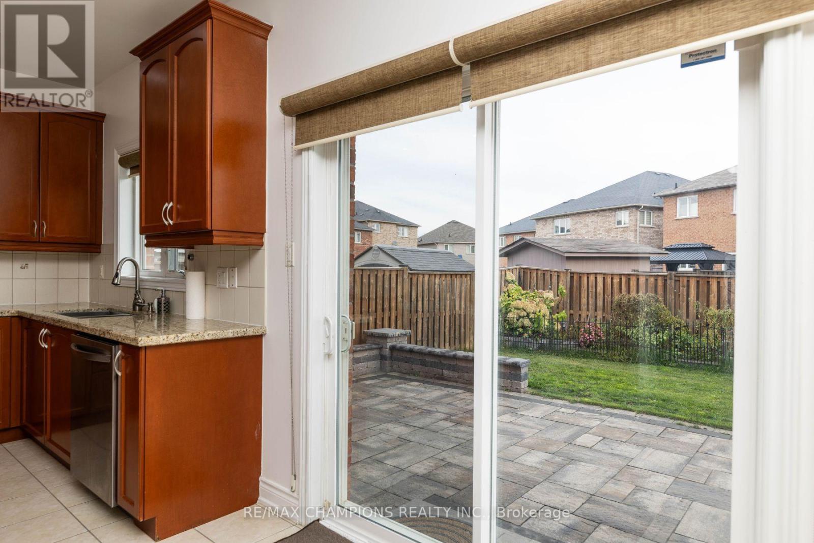 Upper - 89 Bayhampton Drive, Brampton, Ontario  L6P 3A8 - Photo 40 - W13833152