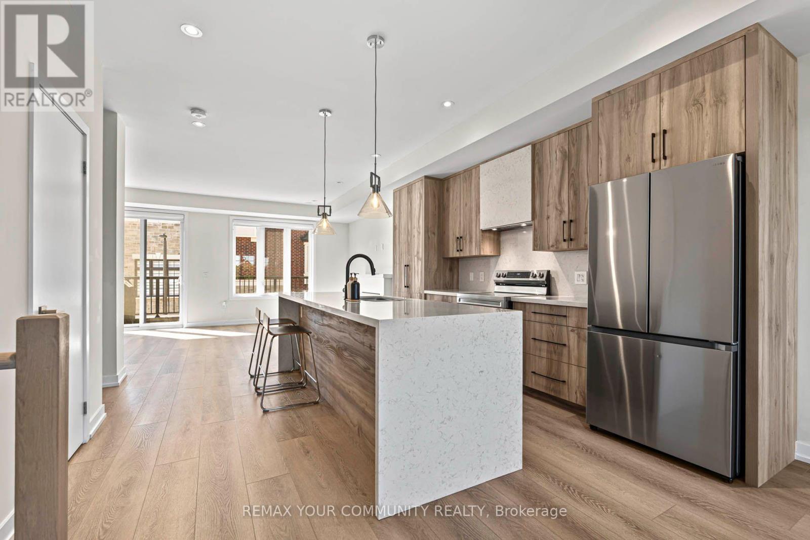 3062 Harasym Trail, Oakville, Ontario  L6M 5R2 - Photo 3 - W13833176