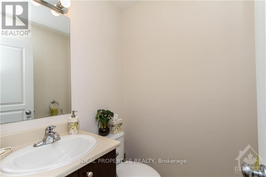 6063 North Bluff Drive, Ottawa, Ontario  K1V 2L6 - Photo 5 - X13833178