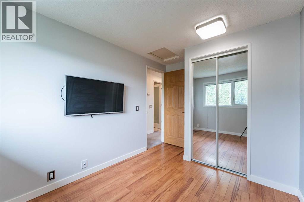 40 Fonda Crescent SE