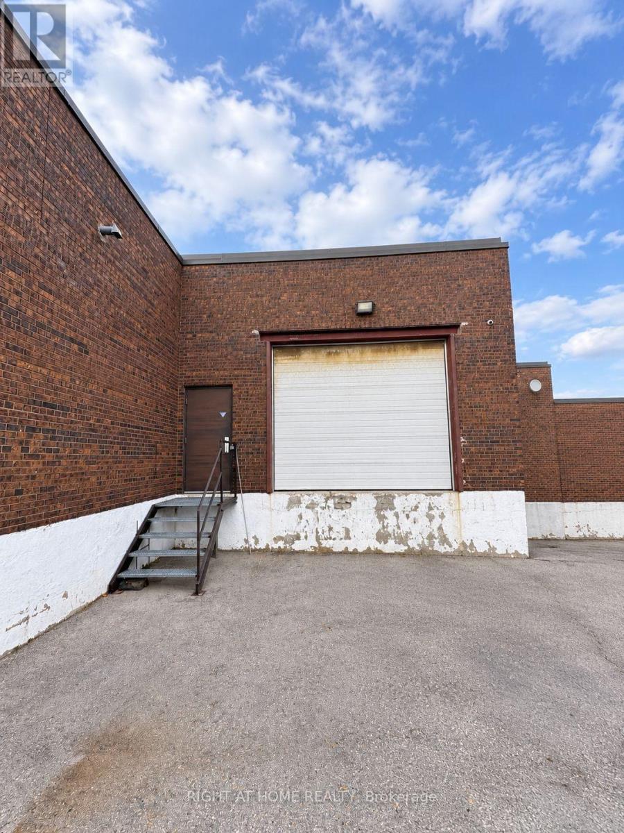 18 - 80 Galaxy Boulevard W, Toronto, Ontario M9W 4Y8 - Photo 14 - W13809510