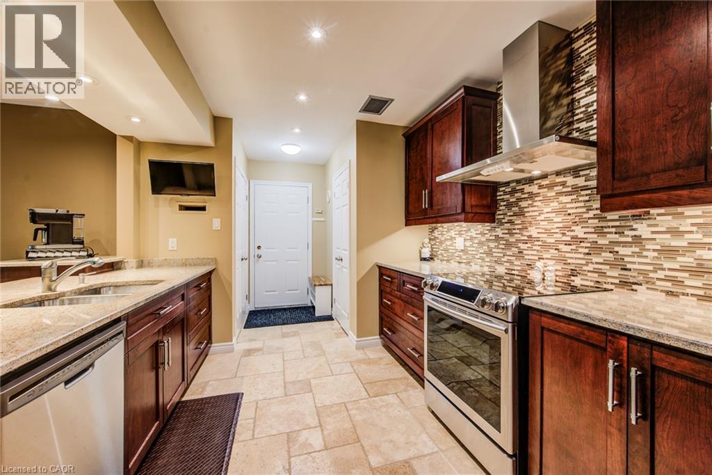 45 Blue Springs Drive Unit# 32, Waterloo, Ontario  N2J 4P1 - Photo 16 - 40865472