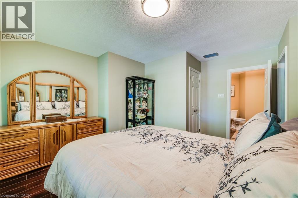 45 Blue Springs Drive Unit# 32, Waterloo, Ontario  N2J 4P1 - Photo 27 - 40865472