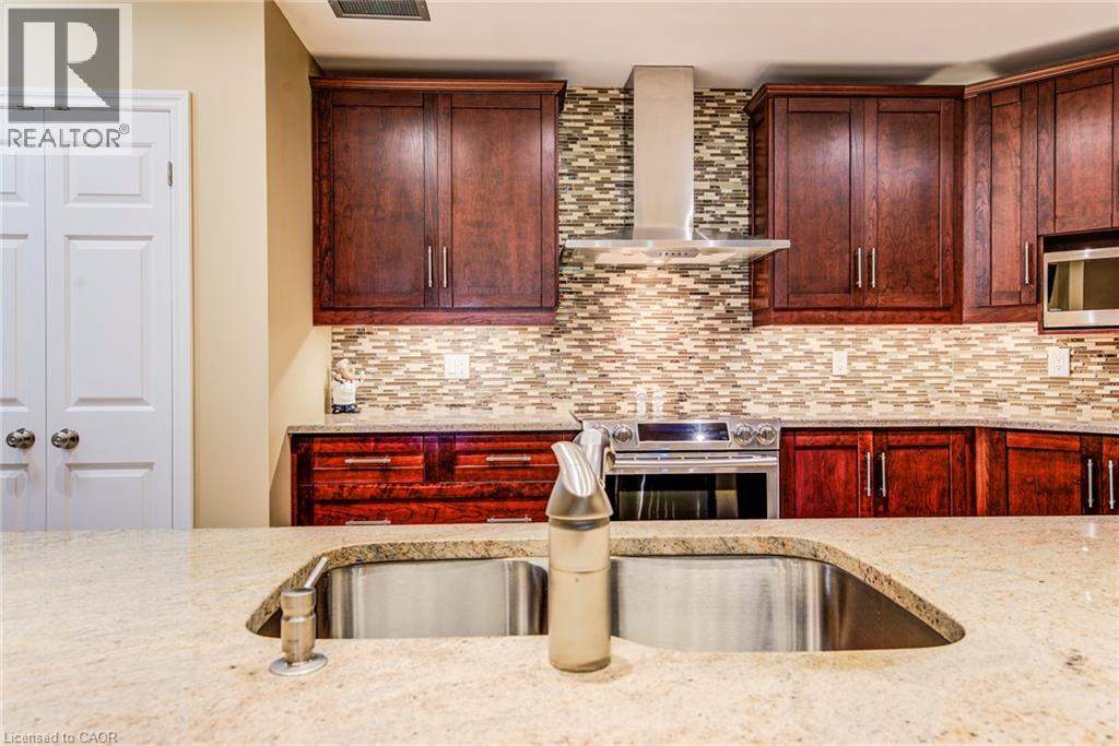 45 Blue Springs Drive Unit# 32, Waterloo, Ontario  N2J 4P1 - Photo 14 - 40865472