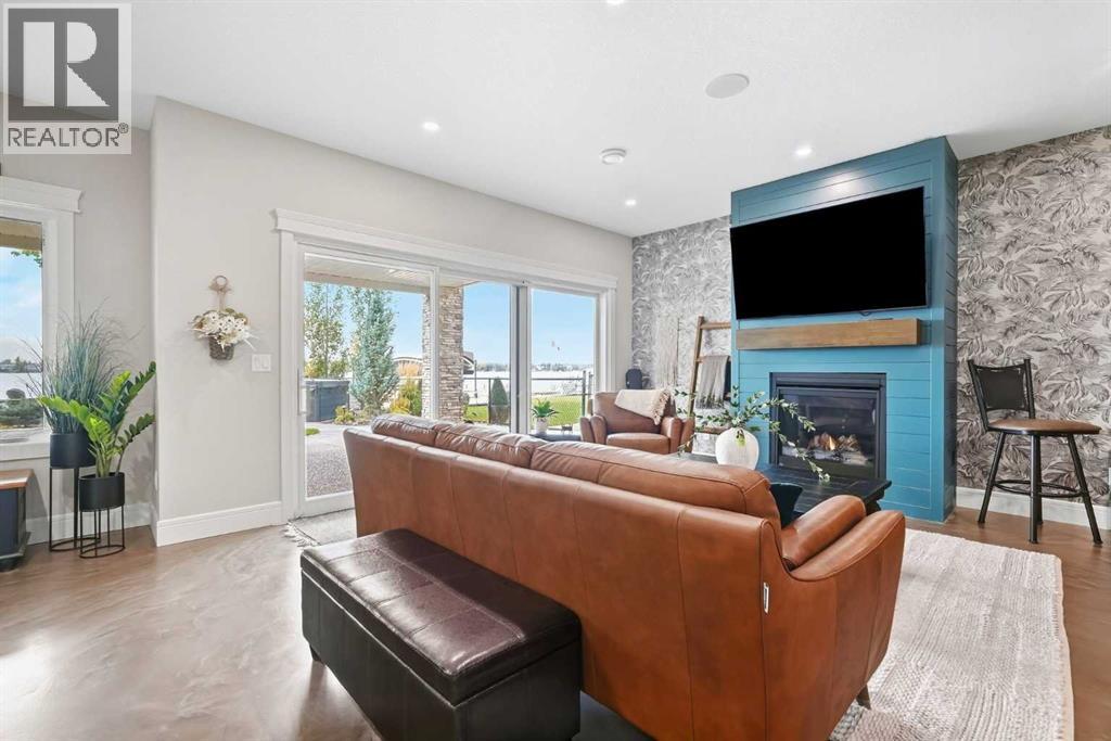 435 East Chestermere Drive, Chestermere, Alberta  T1X 1A3 - Photo 34 - A2347767