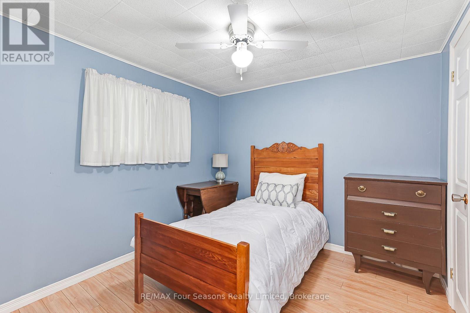 511 Oxbow Park Drive, Wasaga Beach, Ontario  L9Z 2T9 - Photo 21 - S13833198