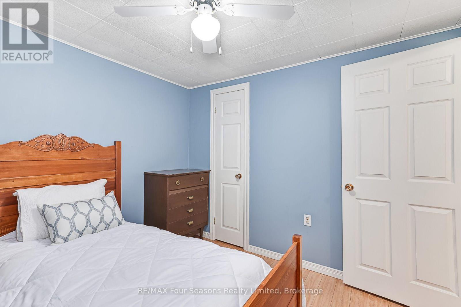511 Oxbow Park Drive, Wasaga Beach, Ontario  L9Z 2T9 - Photo 22 - S13833198